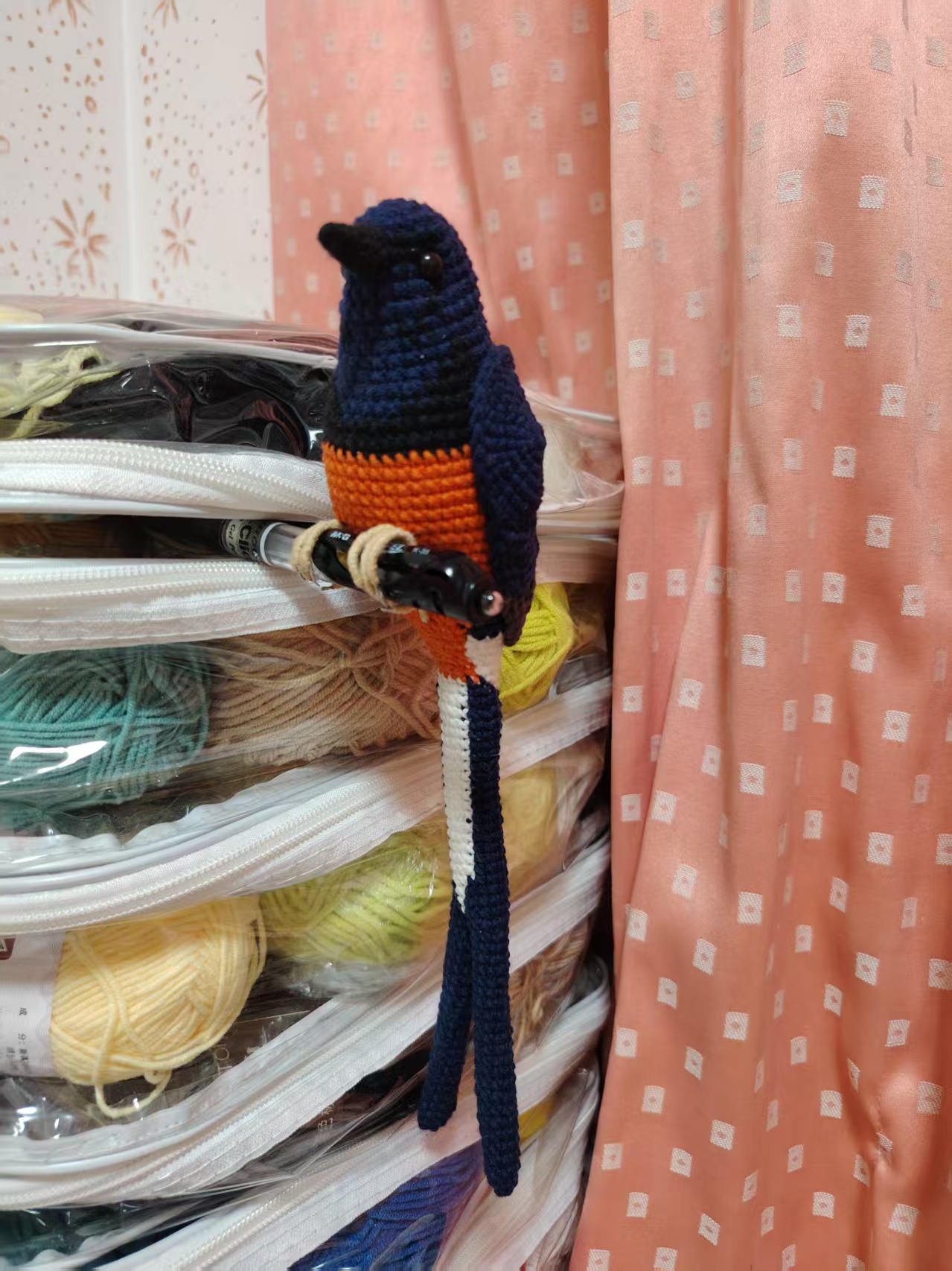 Handmade Asian Paradise Flycatcher Figurine, Long-tailed Crochet Bird Plush, Unique Birdwatcher Gift, Home Decor - Image 4