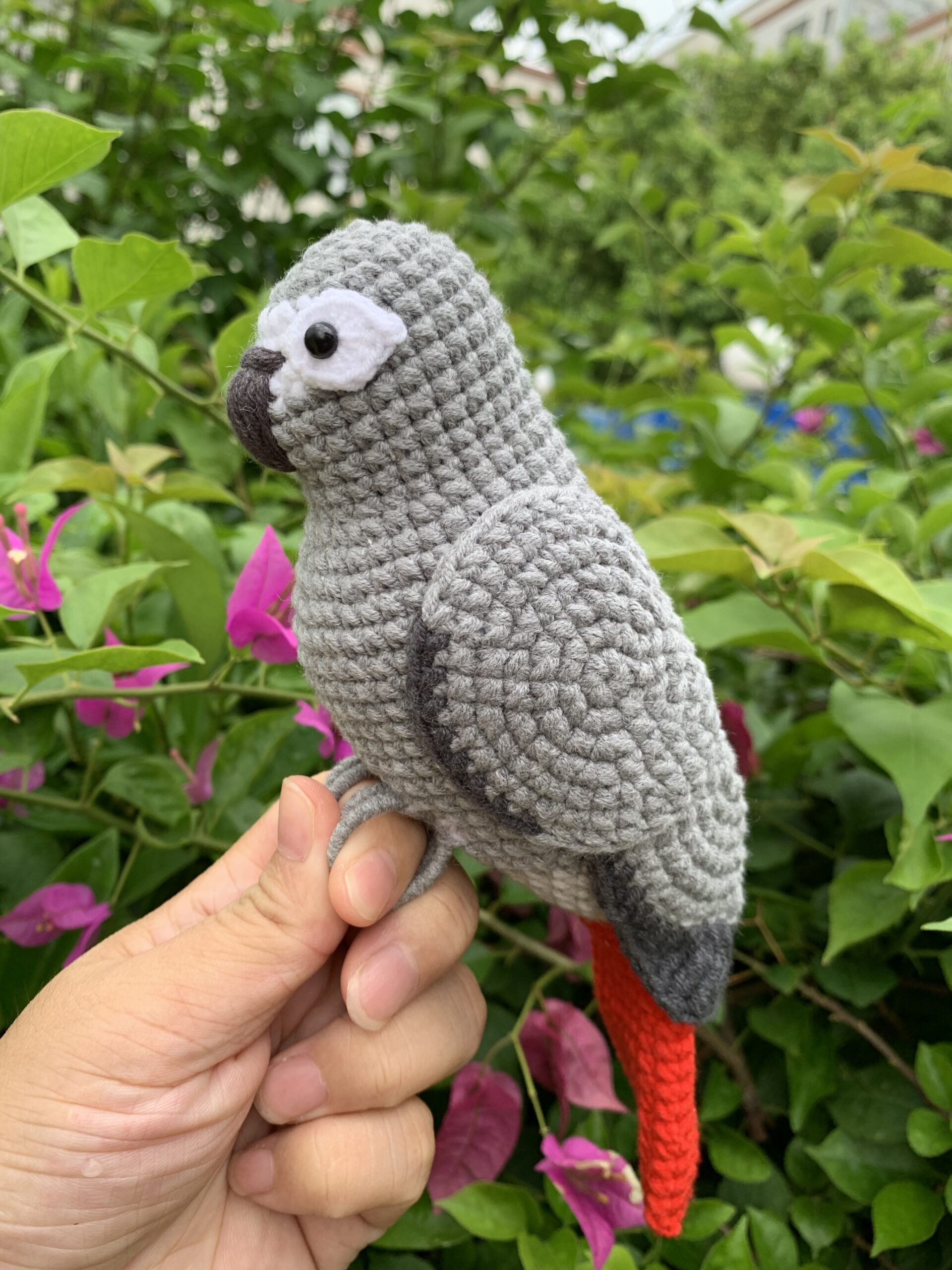 Custom African Grey Parrot Replica – Handmade Crochet Portrait from Photo, Small & Large Sizes - Image 13