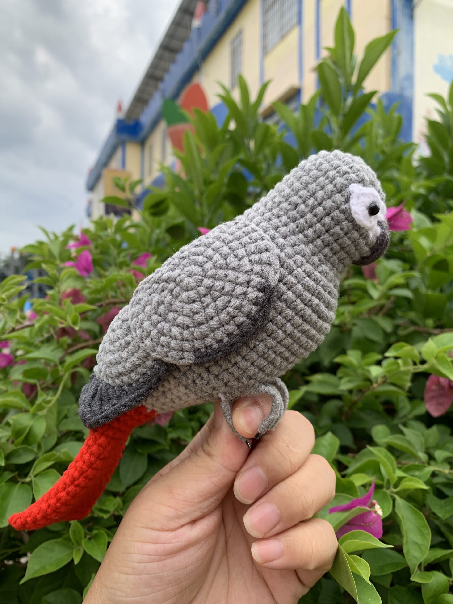 Custom African Grey Parrot Replica – Handmade Crochet Portrait from Photo, Small & Large Sizes - Image 11