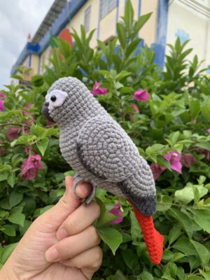 Custom African Grey Parrot Replica – Handmade Crochet Portrait from Photo, Small & Large Sizes