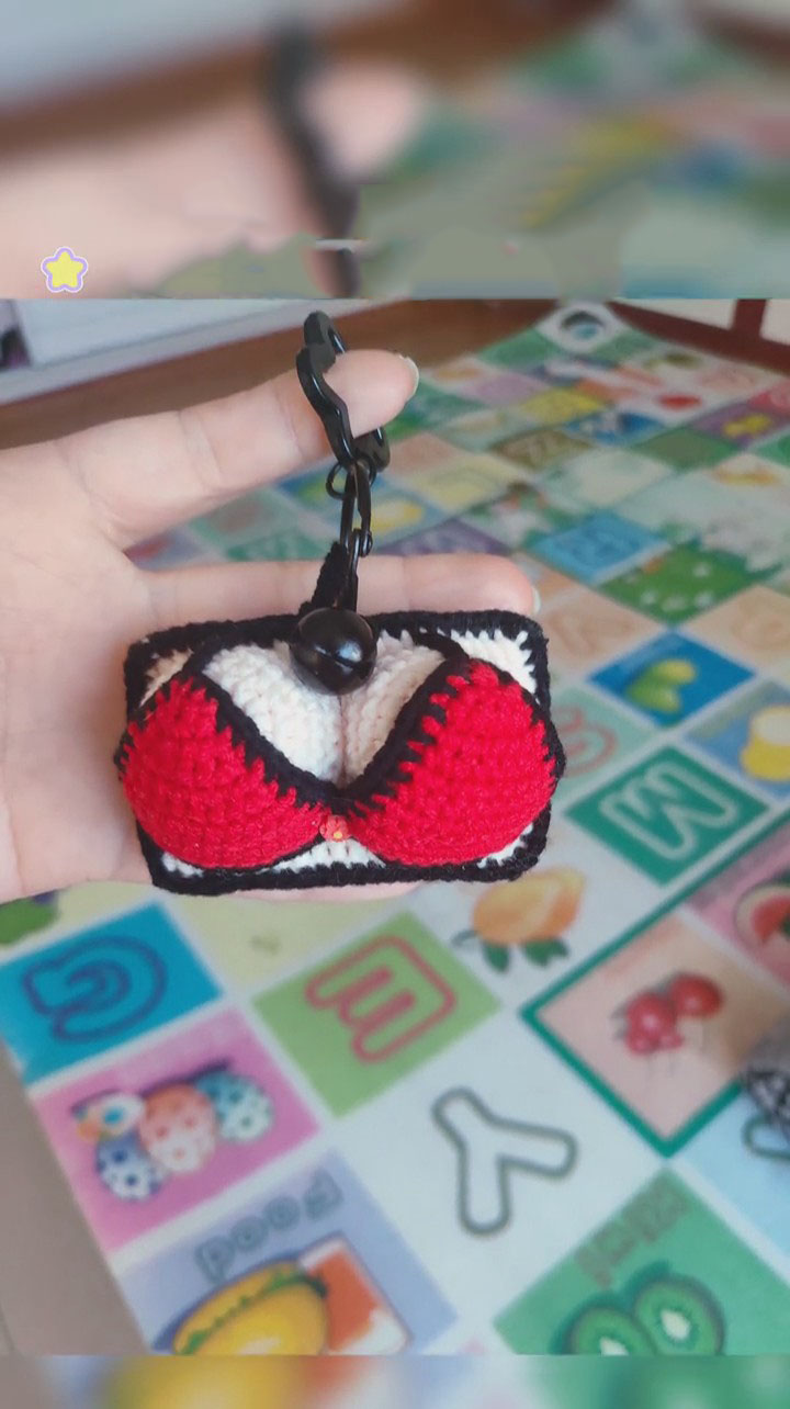 Crochet Bikini Keychain – Mini Swimsuit Bag Charm & Car Hanging Ornament - Image 9