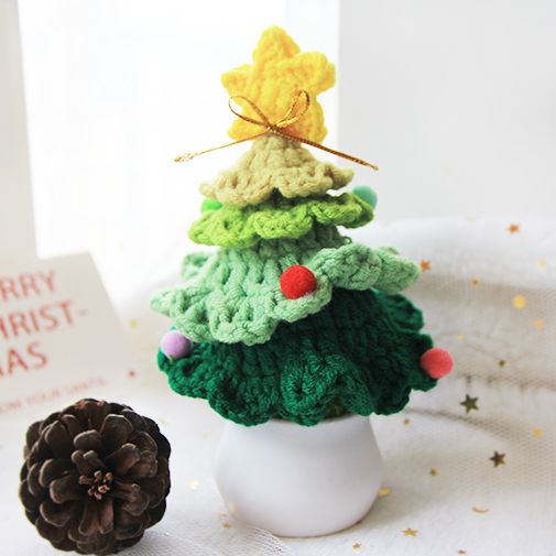Handmade Crochet Christmas Tree in Pot – Mini Yarn Xmas Tree Tabletop Decor, Cute Holiday Desk Ornament
