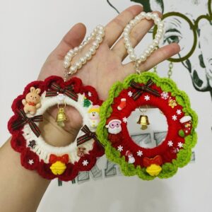 Handmade Crochet Garland Christmas Wreath Ornament – Pearl Chain Hanging Decoration for Bag, Car & Tree (Approx. 10 cm)