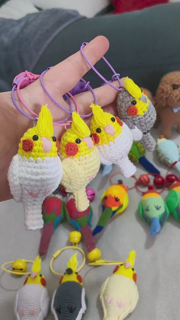 Custom Crochet Cockatiel – Handmade White-Faced Bird Plush, Small Keychain with Bell or Large Display, Personalized Pet Portrait - Image 4