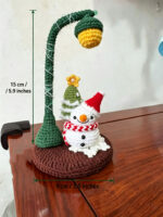 Floating Snowman Crochet Tabletop Ornament – Magical Handmade Christmas Street Lamp Decoration