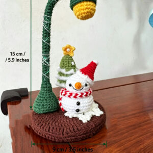 Floating Snowman Crochet Tabletop Ornament – Magical Handmade Christmas Street Lamp Decoration