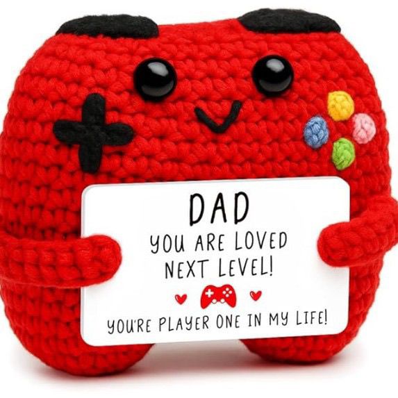 Crochet Game Controller Plush – Handmade Positive Amigurumi with "Next Level" Pun Card, Perfect Gamer Gift for Son, Dad or Husband, 4 Card Styles - Image 4