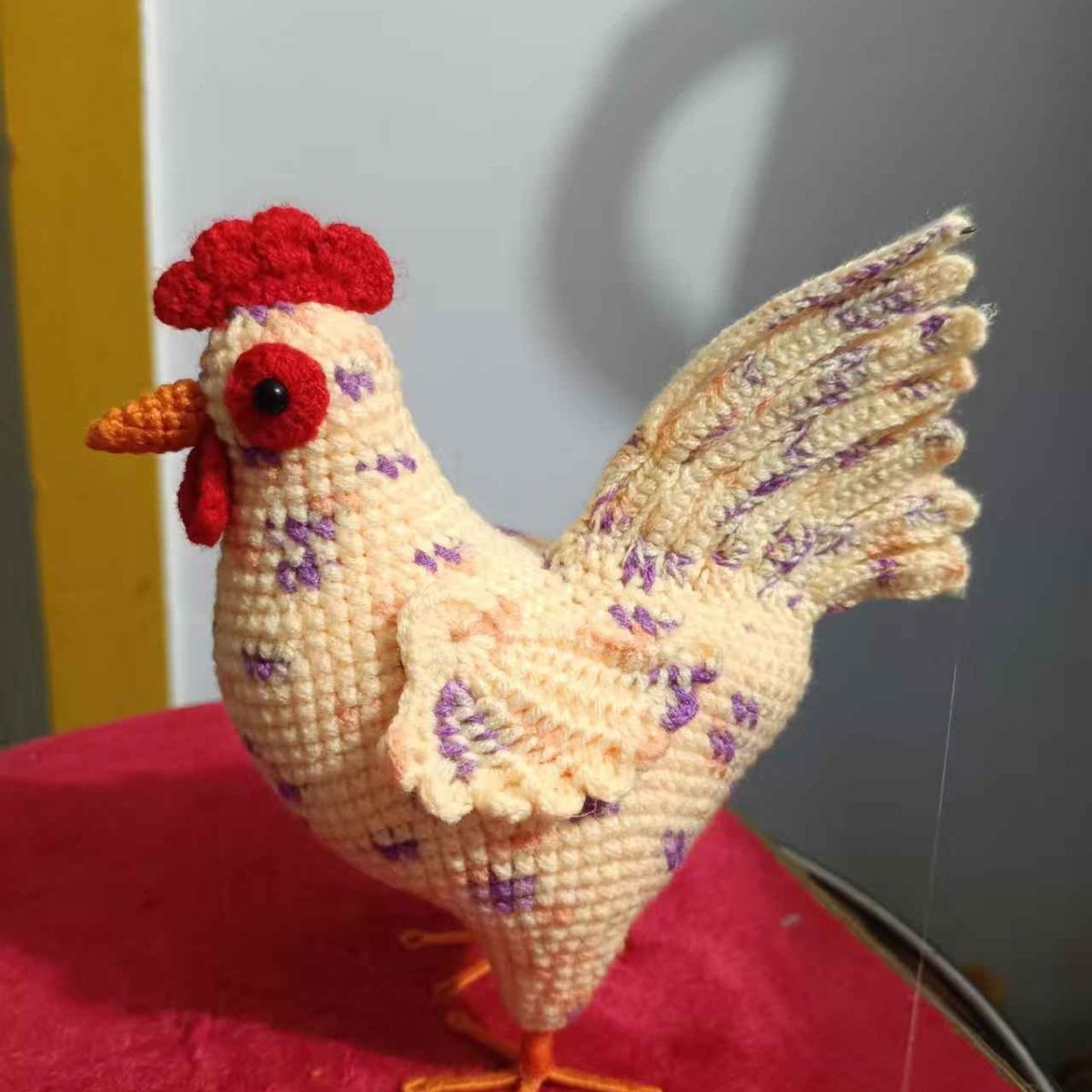 Amigurumi Chicken Rooster Figurine – Handmade Crochet Colorful Rooster, 19cm Tall Farmhouse Shelf Decor, Unique Gift for Chicken Lovers - Image 2