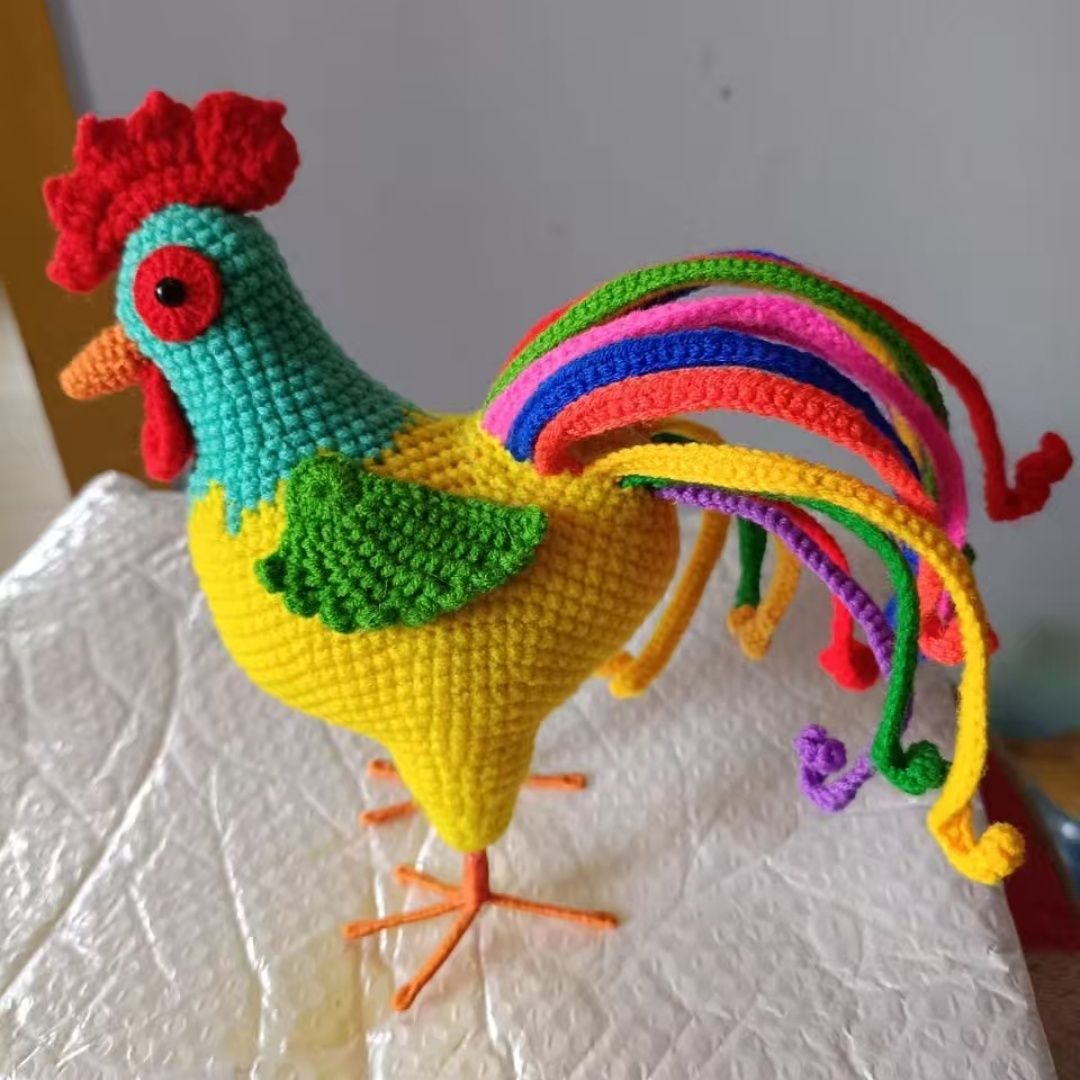 Amigurumi Chicken Rooster Figurine – Handmade Crochet Colorful Rooster, 19cm Tall Farmhouse Shelf Decor, Unique Gift for Chicken Lovers - Image 8