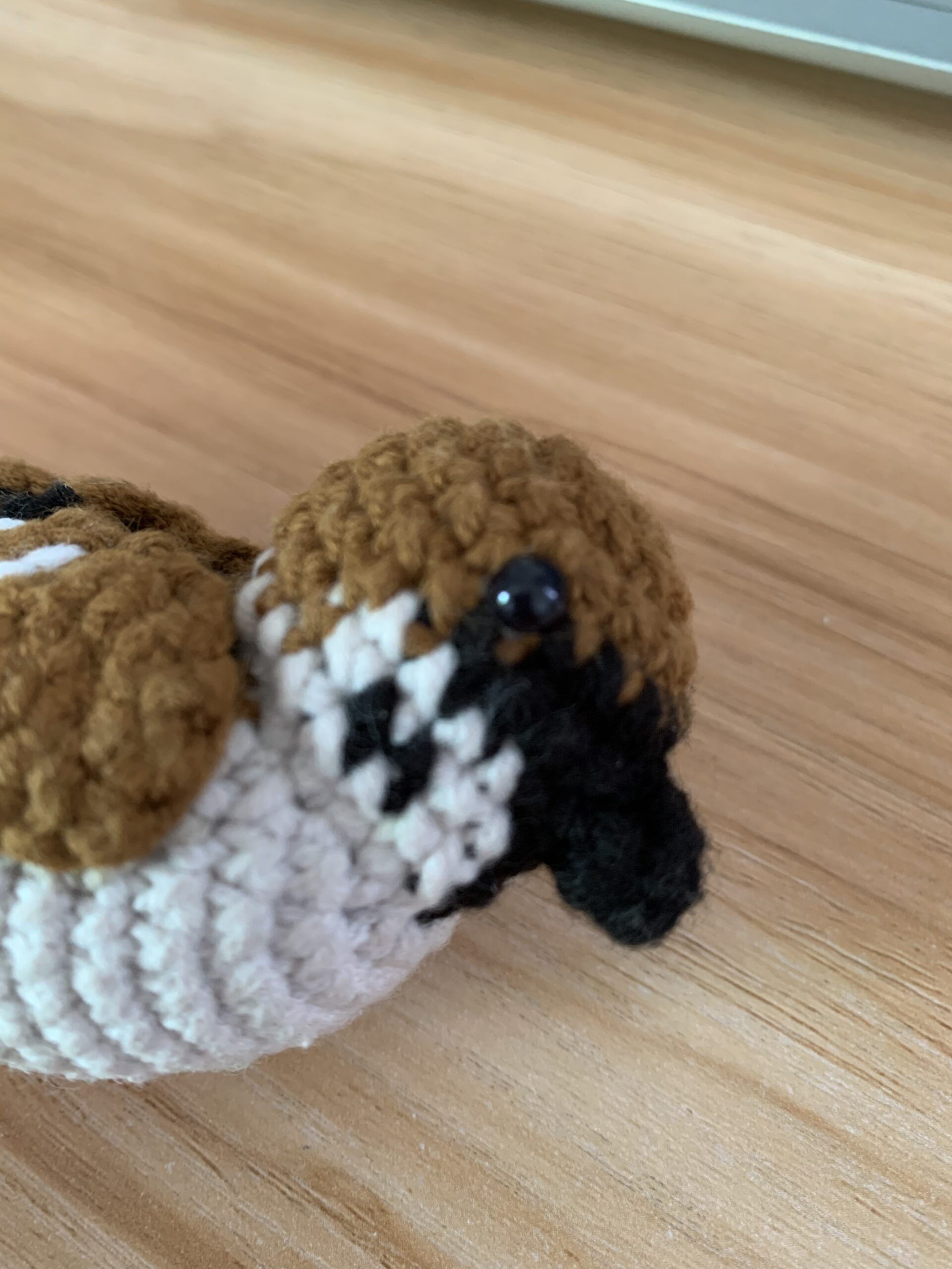 Realistic Crochet Sparrow Figurine, Amigurumi Bird Toy, Nature Lover Desk Decor - Image 10