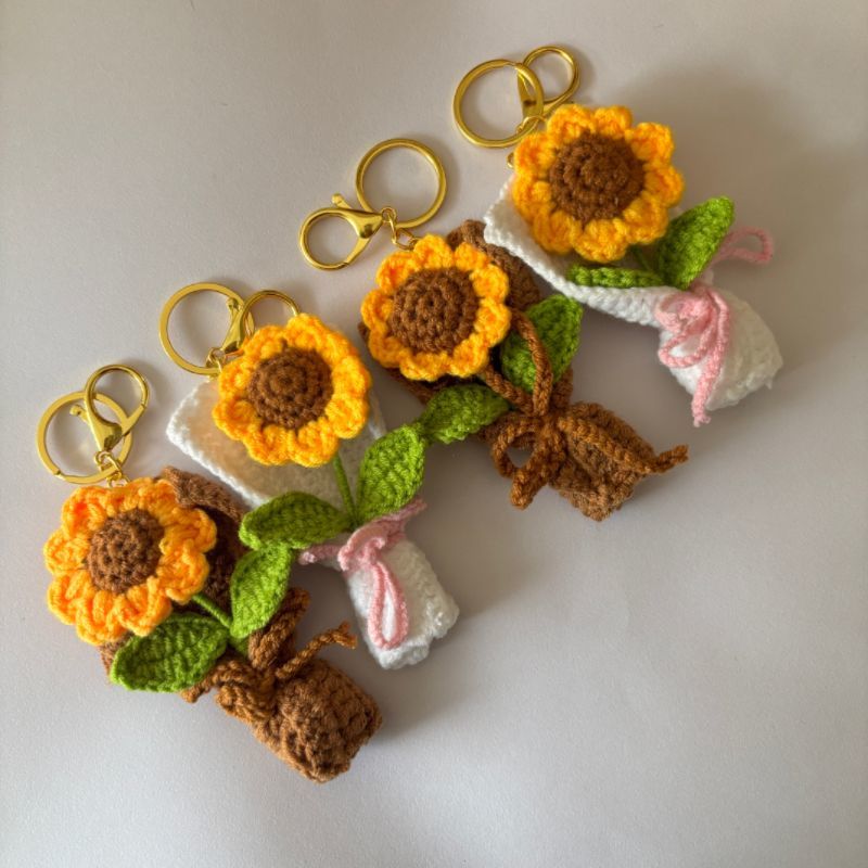Crochet Sunflower Keychain – Mini Handmade Flower Bouquet Bag Charm with Gold Clasp, Good Luck & Graduation Gift for Her - Image 2