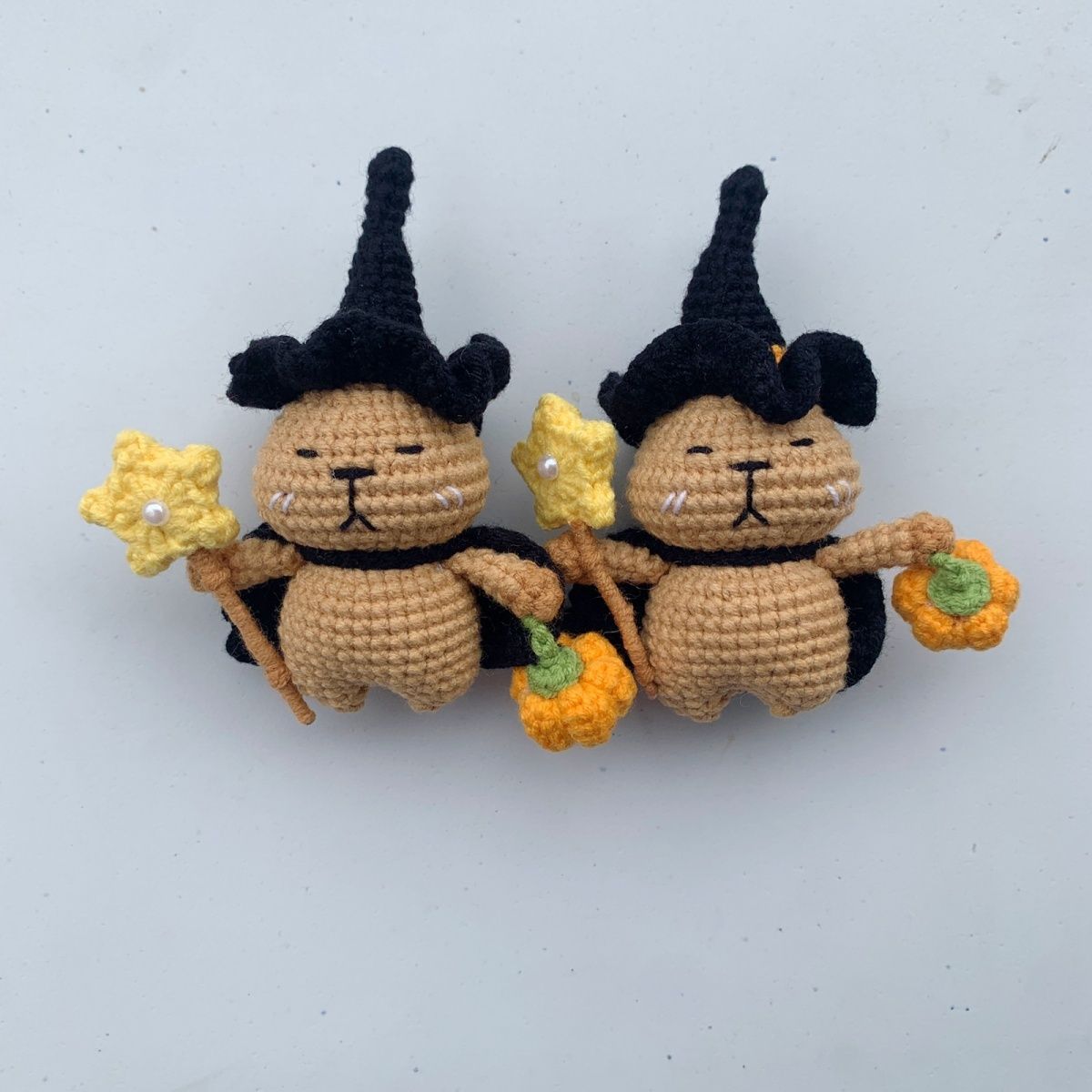 Halloween Wizard Capybara Crochet Doll, Handmade Amigurumi Capybara Keychain Decor