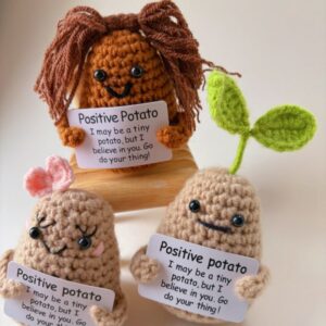 Positive Potato Crochet Keychain – Handmade Encouragement Gift, Cute Mini Amigurumi Plush with Inspirational Card