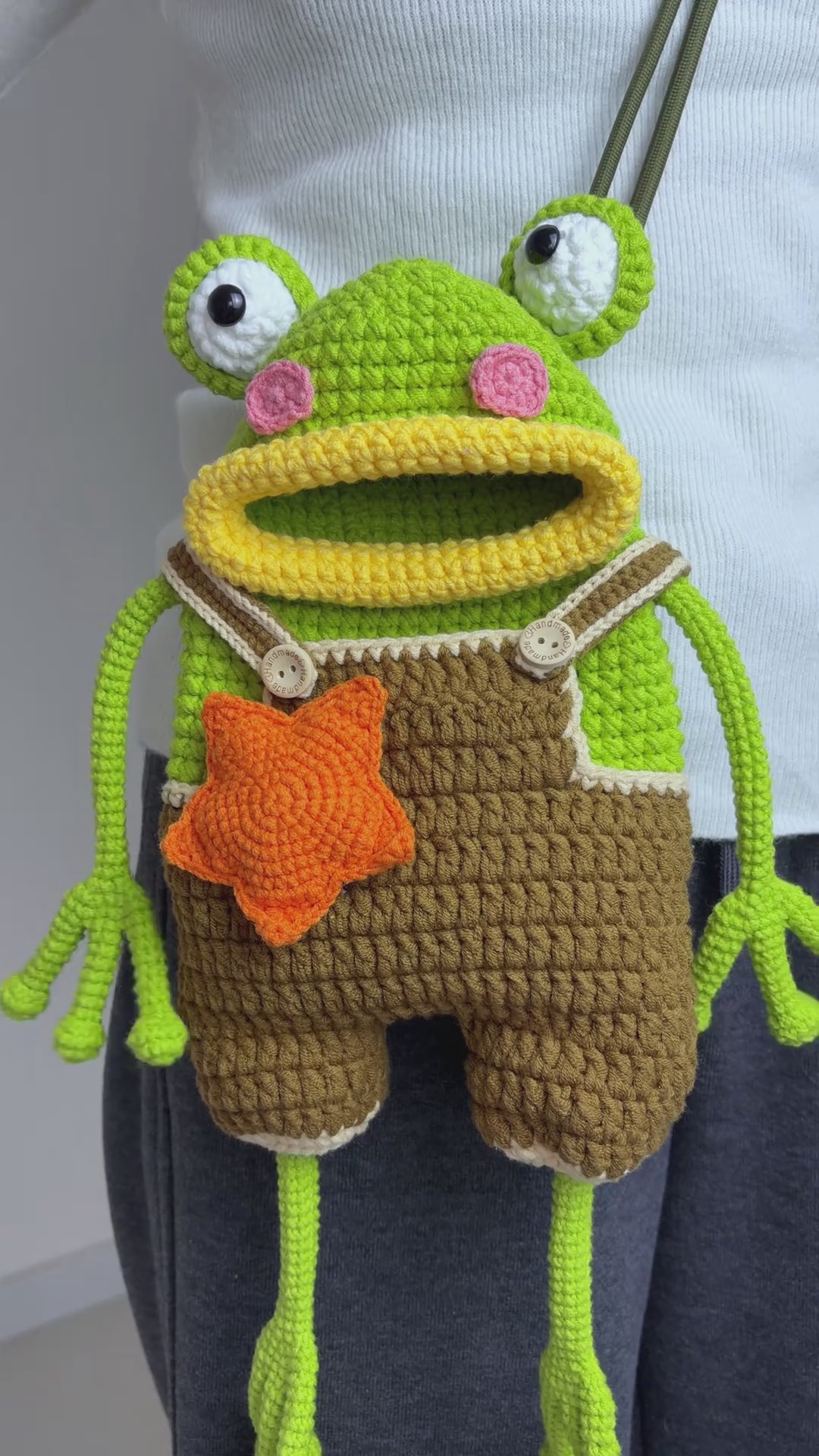 Handmade Crochet Frog Crossbody Bag – Cute Knitted Animal Purse with Star Pocket (3 Colors) - Image 10