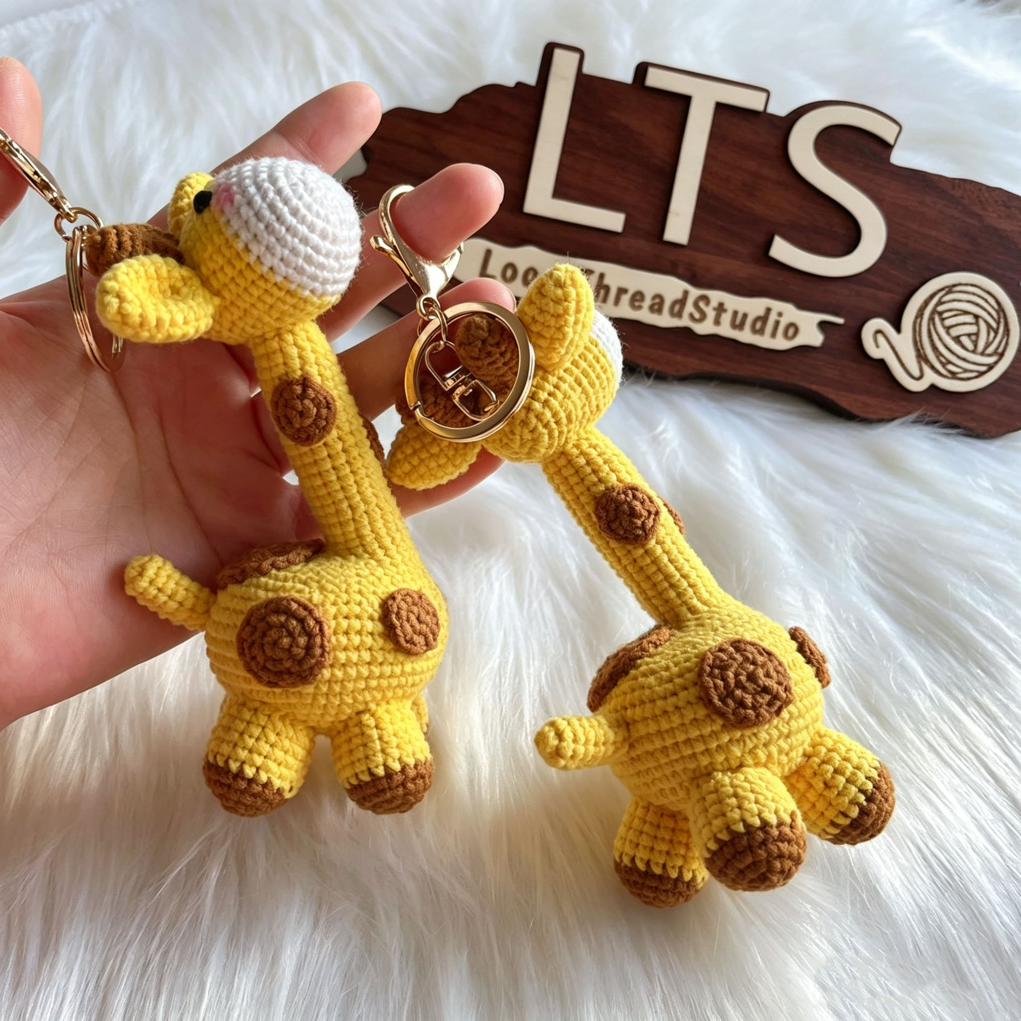 Adorable Crochet Giraffe Keychain Just For You! - Image 8