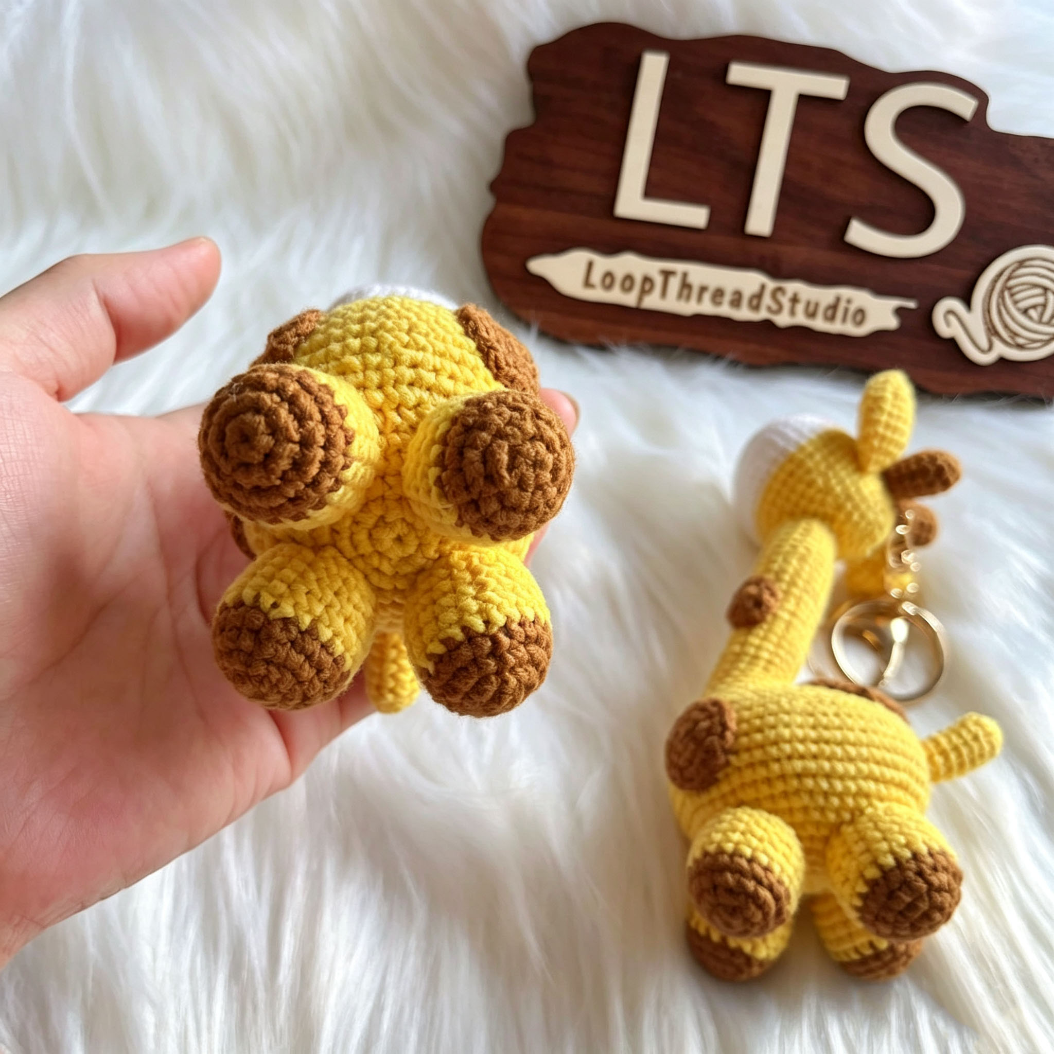 Adorable Crochet Giraffe Keychain Just For You! - Image 9
