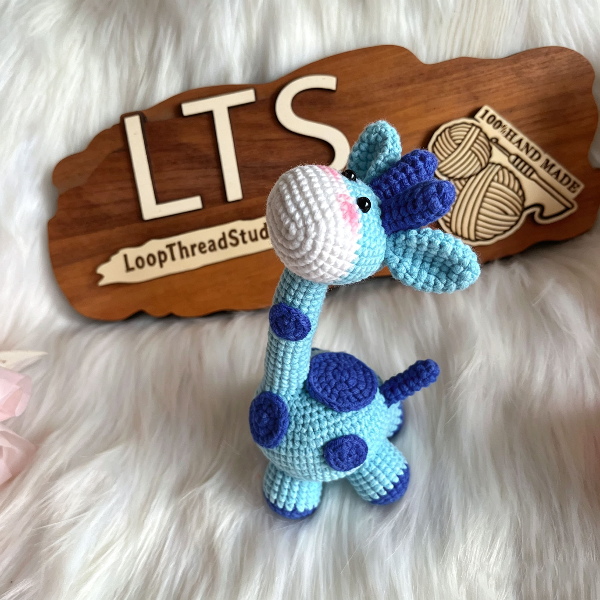 Adorable Crochet Giraffe Keychain Just For You! - Image 6