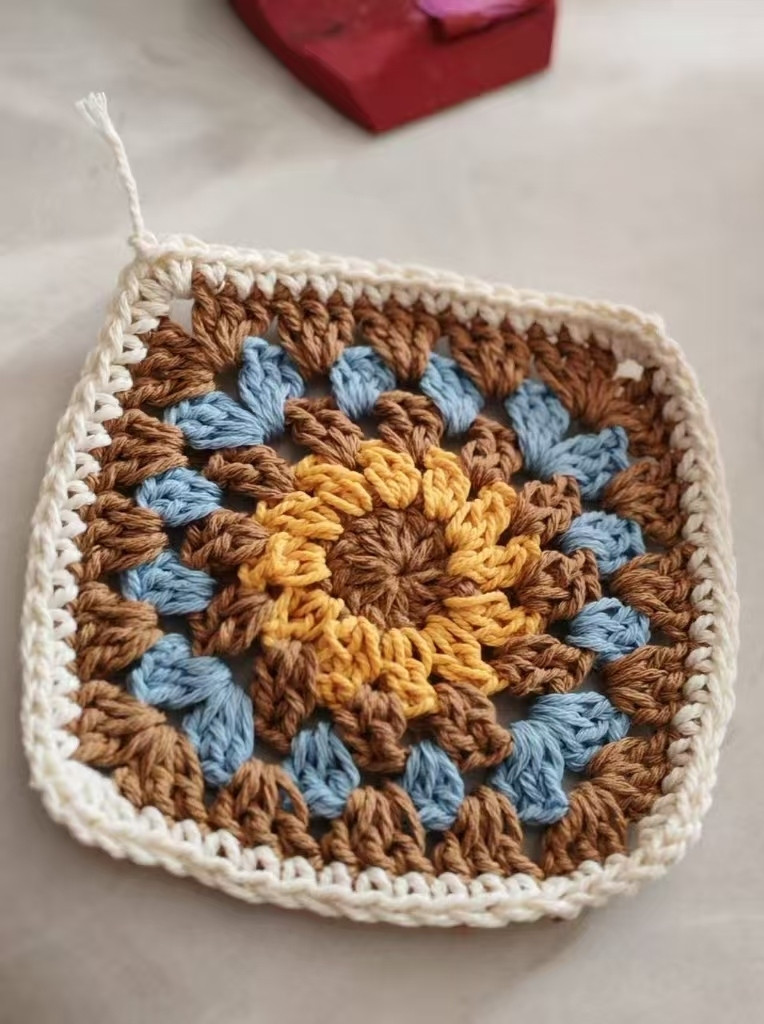 Handmade Crochet Granny Square Handbag – Vintage Floral Crochet Purse, Small & Large Sizes, Multiple Colors, Cotton Yarn Tote - Image 10
