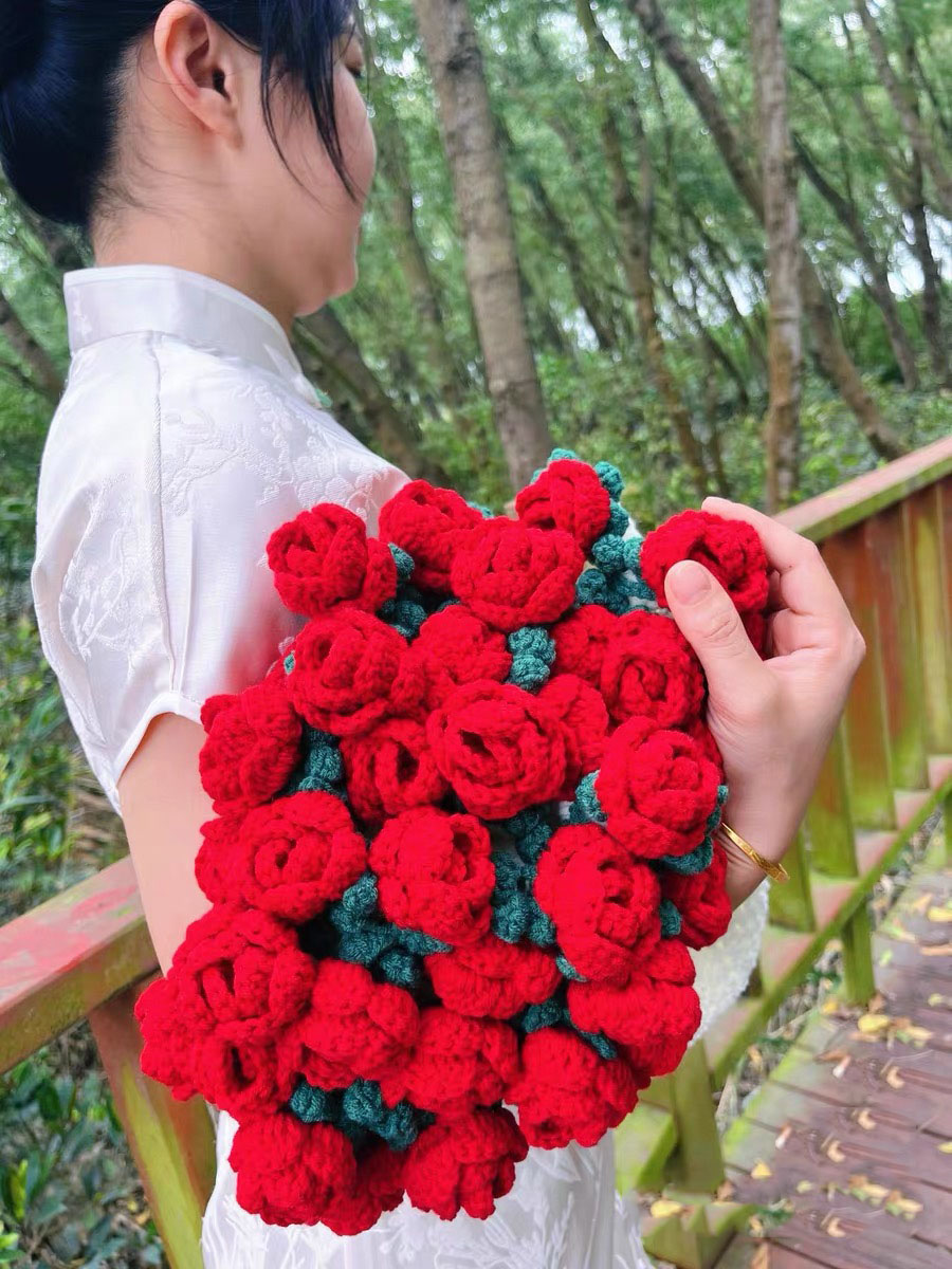 Crochet Rose Bouquet Blanket – Handmade 2-in-1 Floral Shawl Wrap, Warm Throw for Weddings & Gifts, Multiple Sizes - Image 11