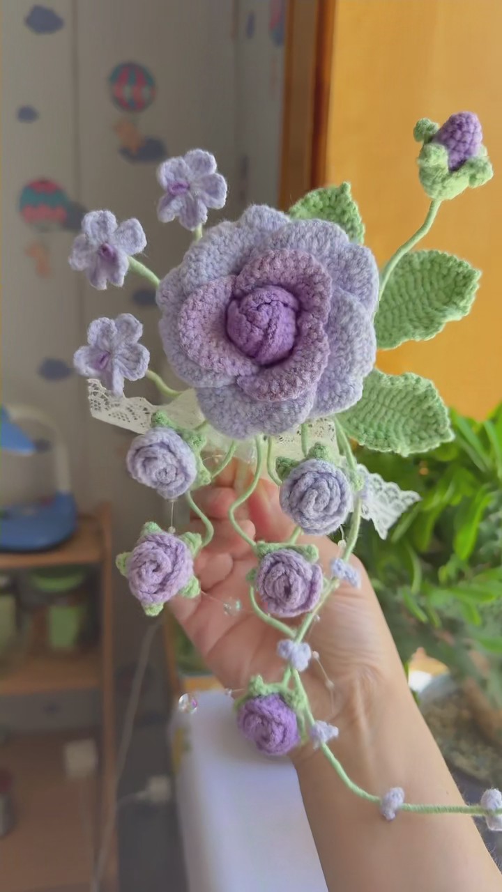 Handmade Crochet Rose Car Vent Clip – Cute Floral Car Accessory with Secure Clip, 8 Colors, Interior Decoration Gift - Image 3