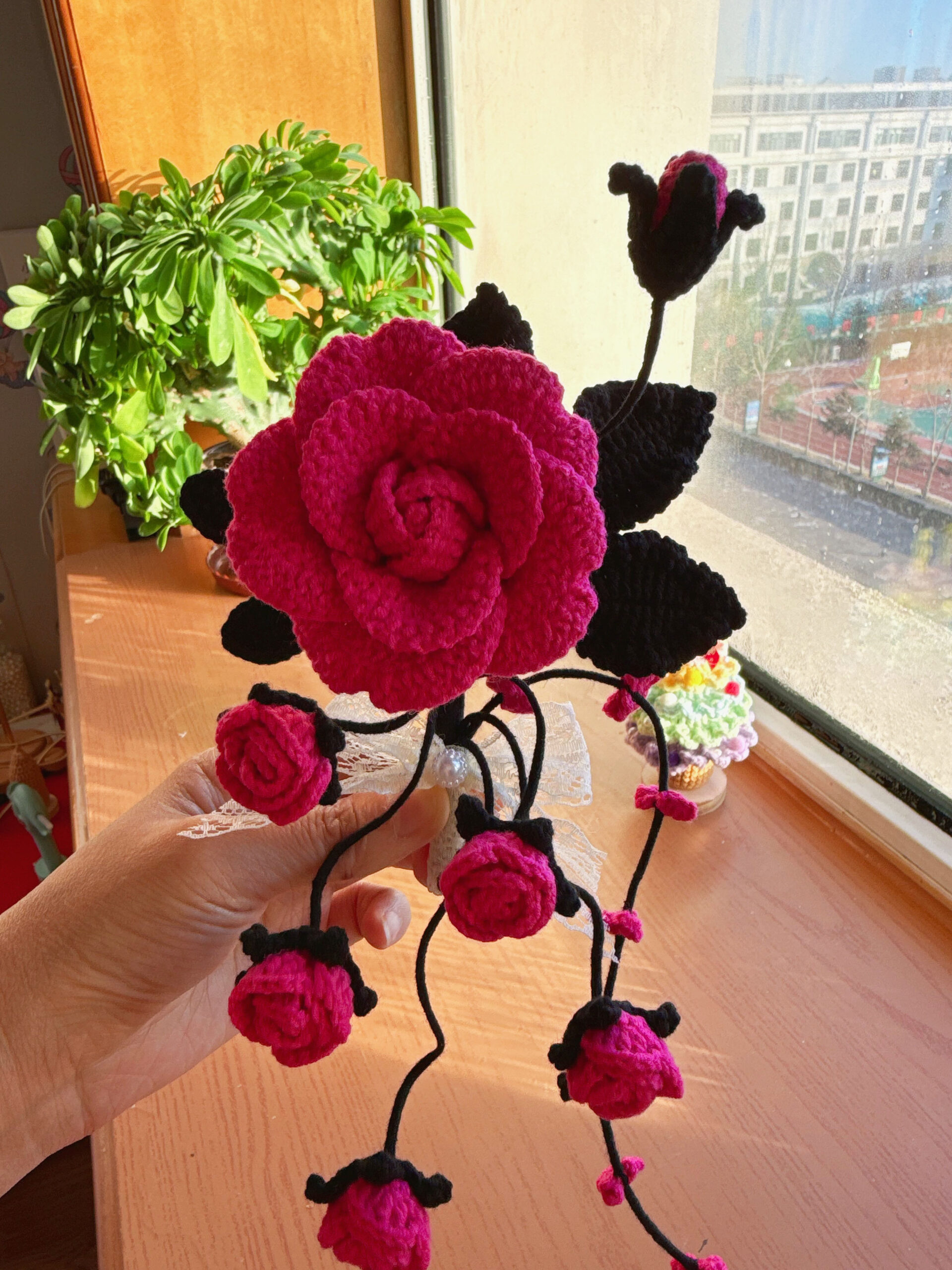 Handmade Crochet Rose Car Vent Clip – Cute Floral Car Accessory with Secure Clip, 8 Colors, Interior Decoration Gift - Image 6