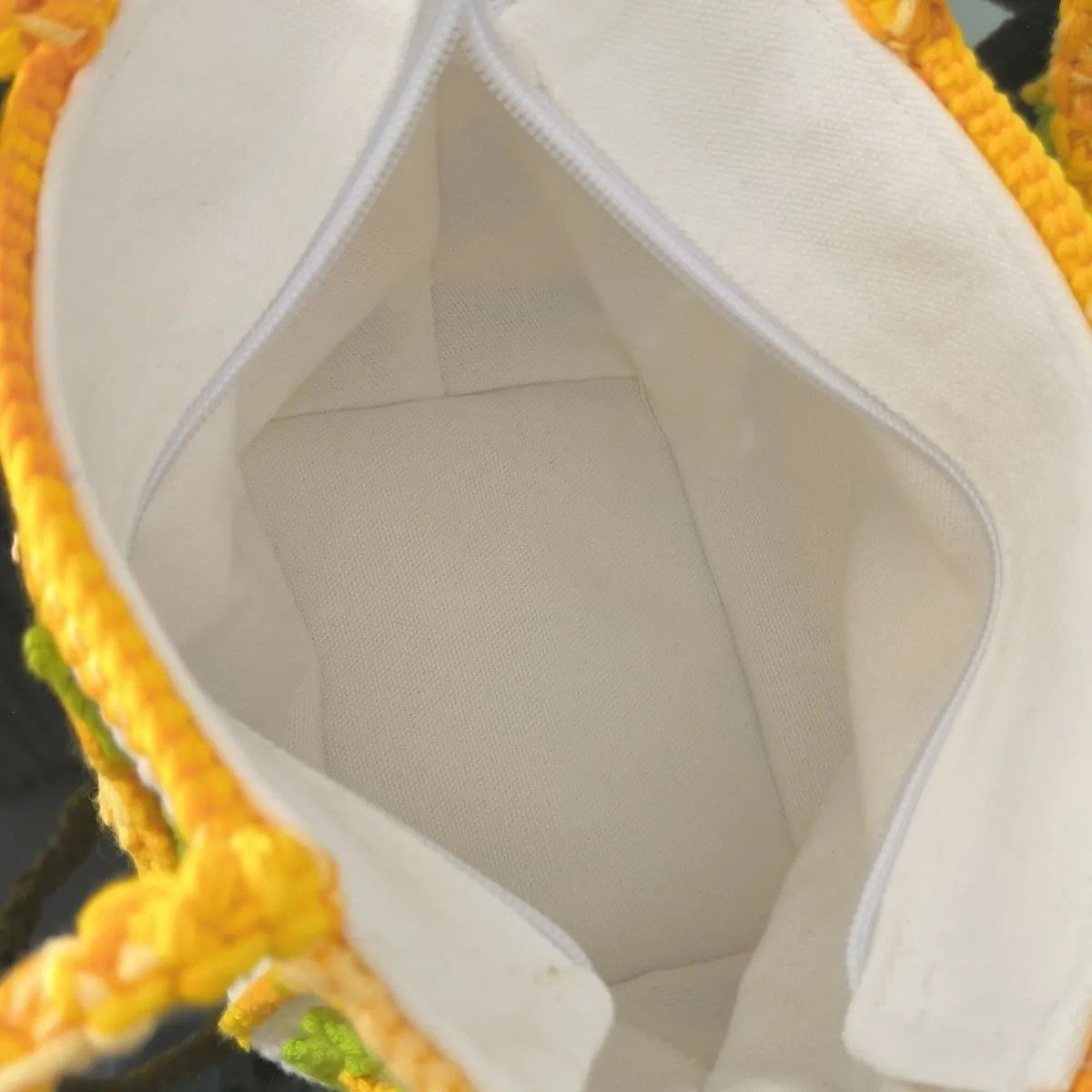 Handmade Crochet Sunflower Tote Bag – Yellow Floral Granny Square Handbag with Zipper & Lining, Summer Shoulder Bag - Image 3