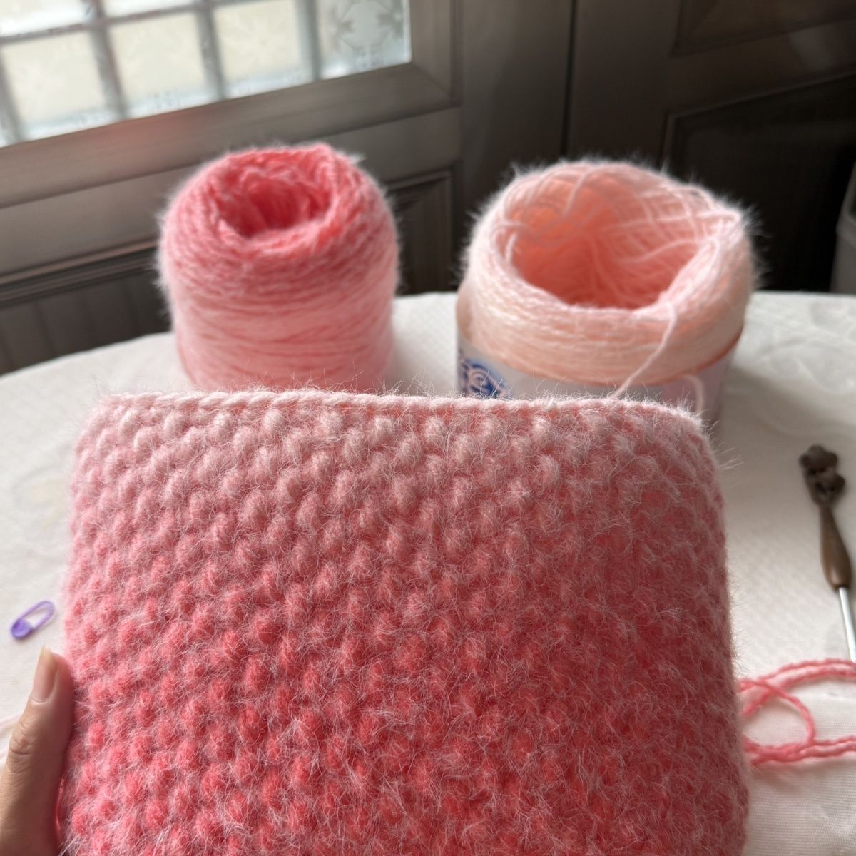 Handmade Pink Fuzzy Strawberry Bag – Crochet Fluffy Tote with 30 Berries & Daisies, Cute Cottagecore Handbag, Lined or Unlined Option - Image 4