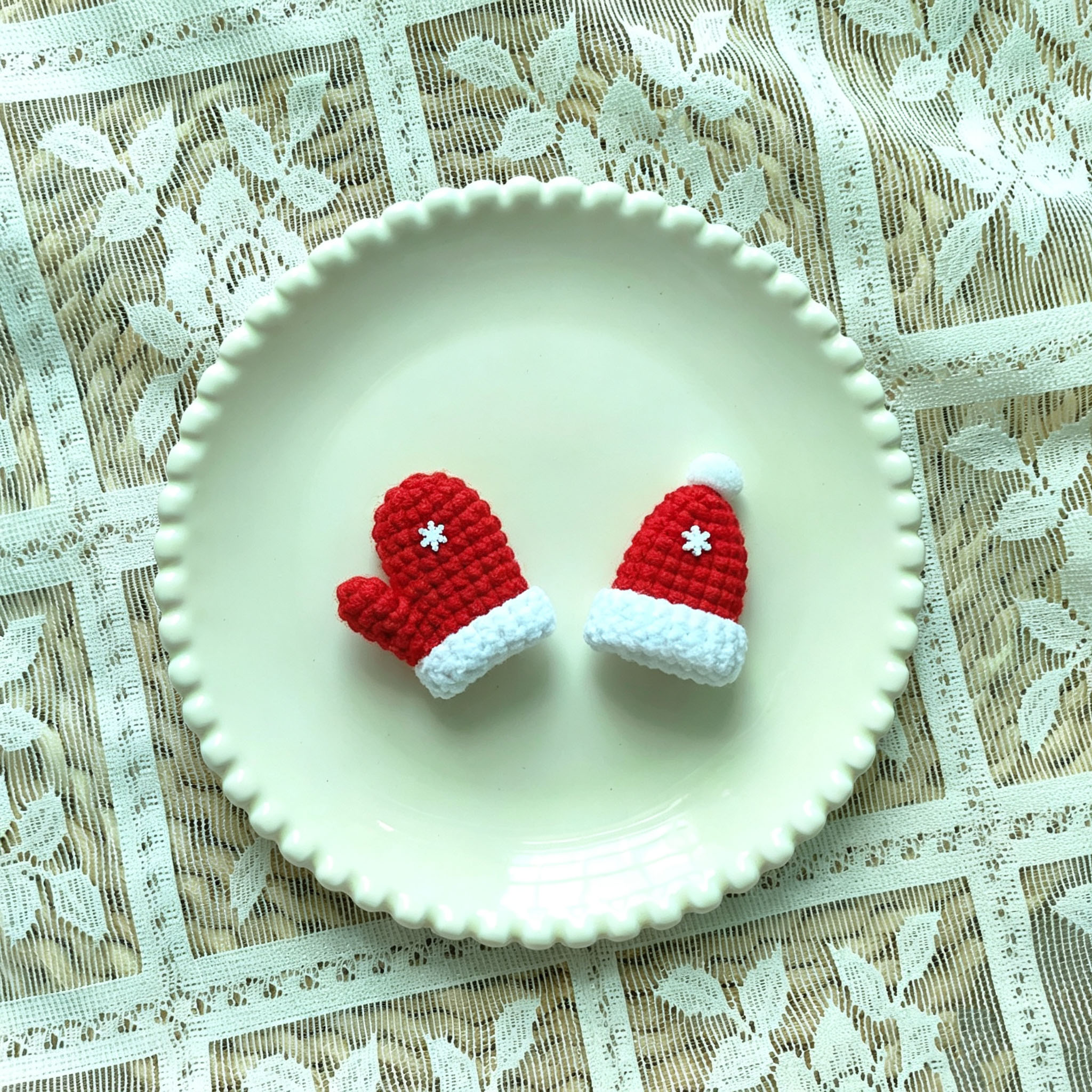 Micro Crochet Christmas Decor | Mini Stockings, Hats, Mittens & Trees - Image 14