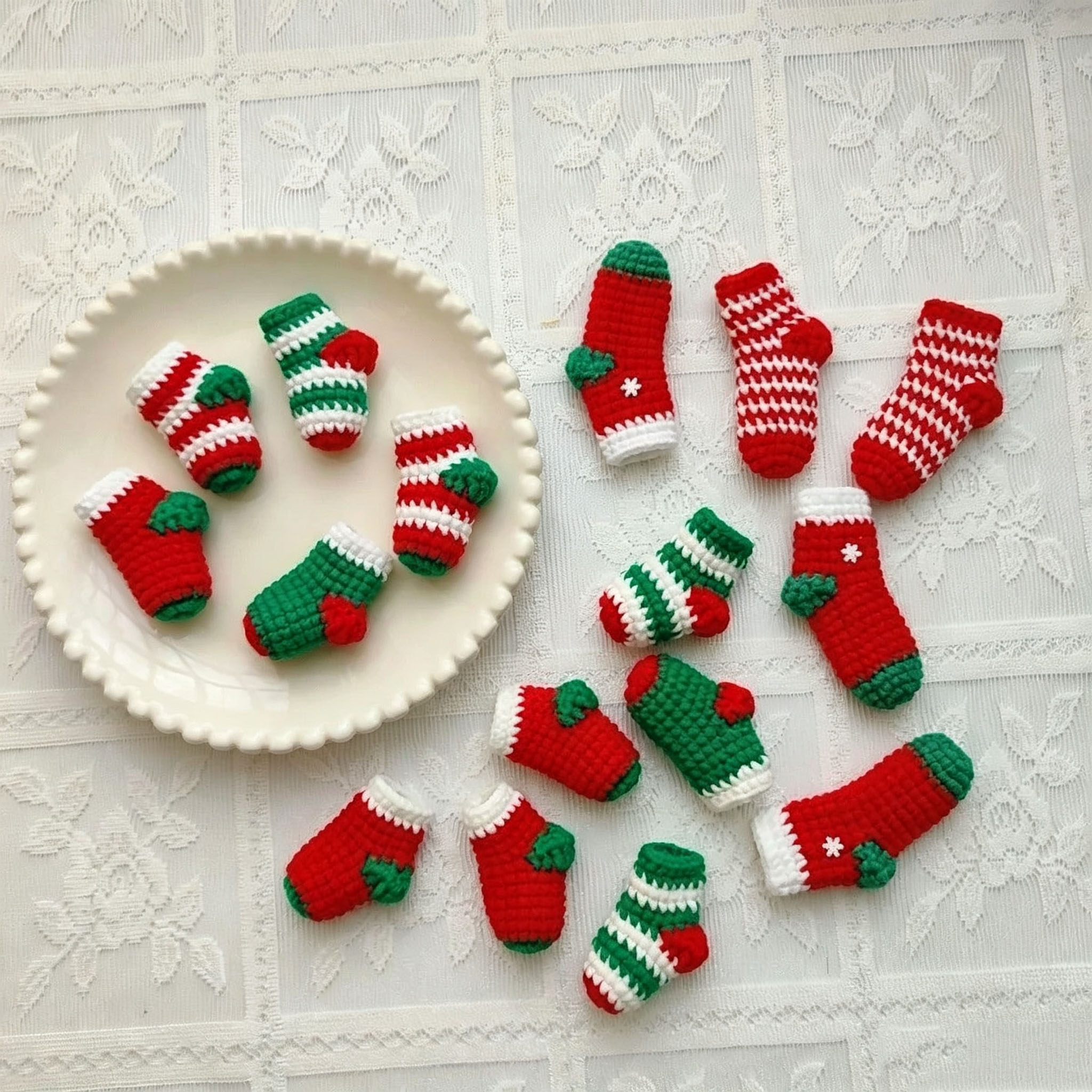 Micro Crochet Christmas Decor | Mini Stockings, Hats, Mittens & Trees - Image 4