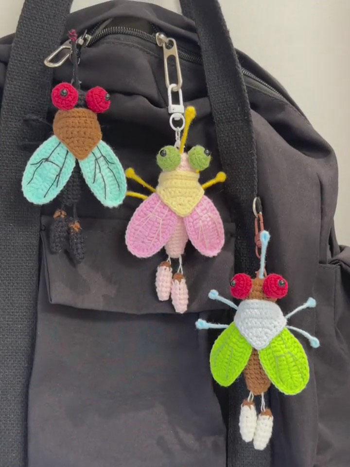 Handmade Crochet Fly Keychain & Bag Charm | Cute Insect Pendant with Baby | 3 Colors